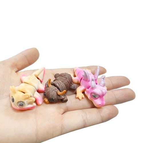 2024 Christmas advent calendar with 24 mini 3D animal toys — Image 4 of 9